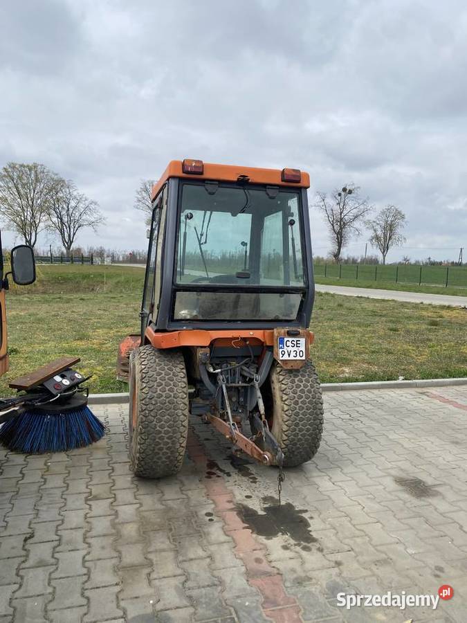 ciągnik kubota