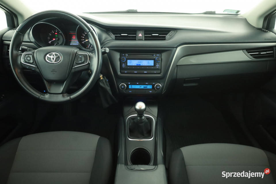 Toyota Avensis 16 Valvematic benzyna Piaseczno