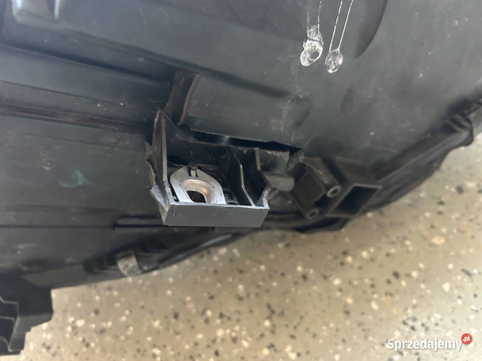 Mercedes CLA 250 Lampy przód usa osobowe Warszawa