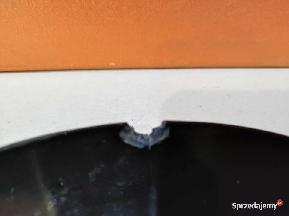 lakierowany ozdobny talerz z motywem złotych beżowy Kielce