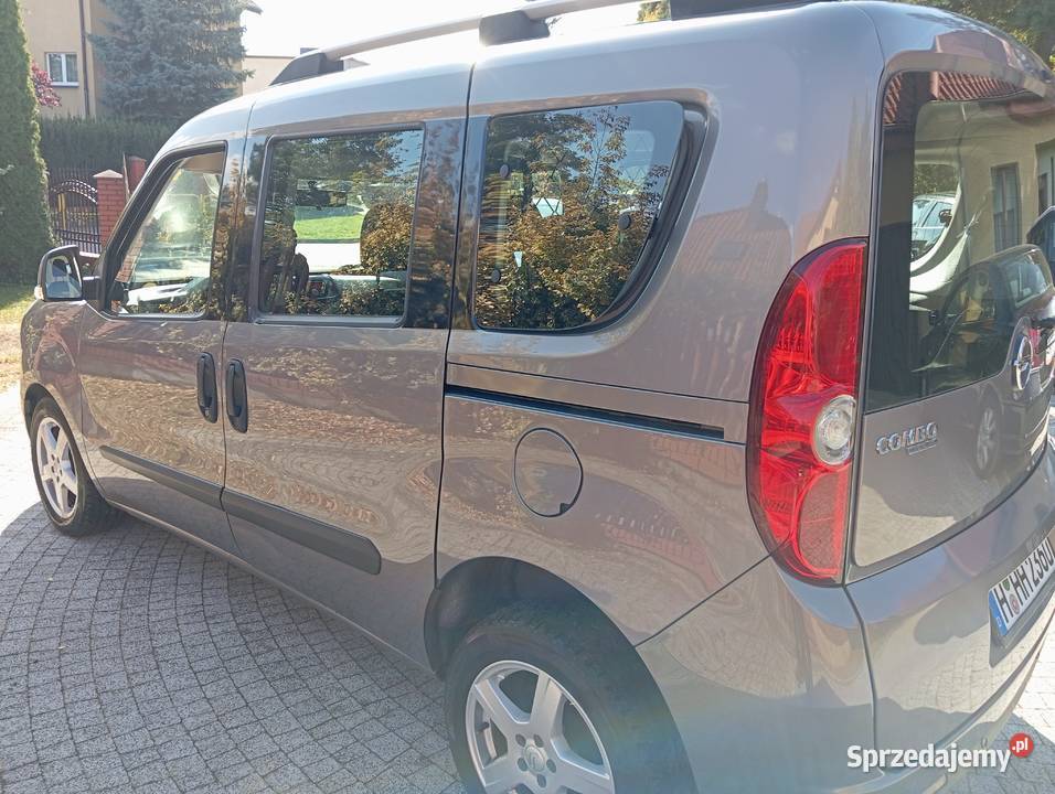 OPEL COMBO 16 CDTI 105 7 OSOBOWY wspomaganie kierownicy mazowieckie