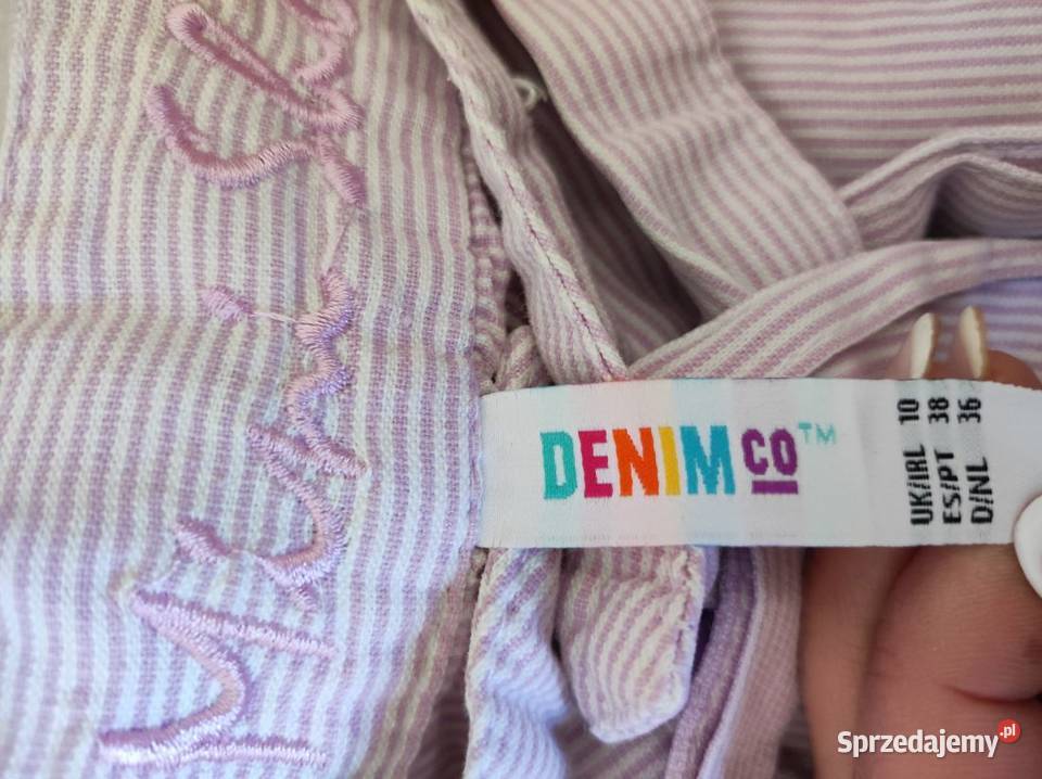 krótkie spodenki szorty bermudy denim wiązane z