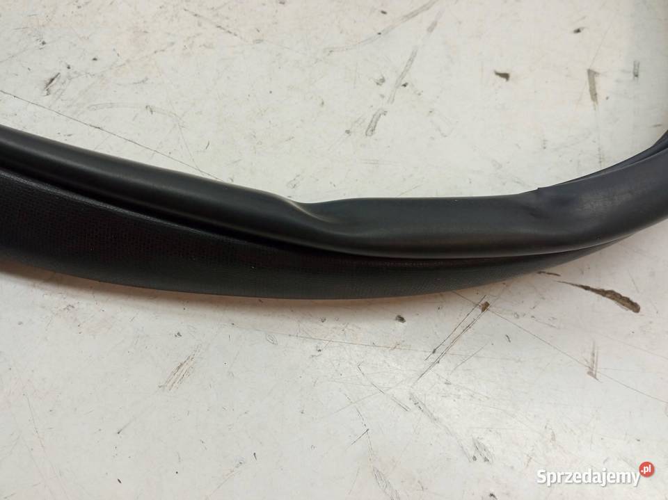 USZCZELKA DRZWI PRAWY PRZÓD PASAŻERA KAROSERYJNA