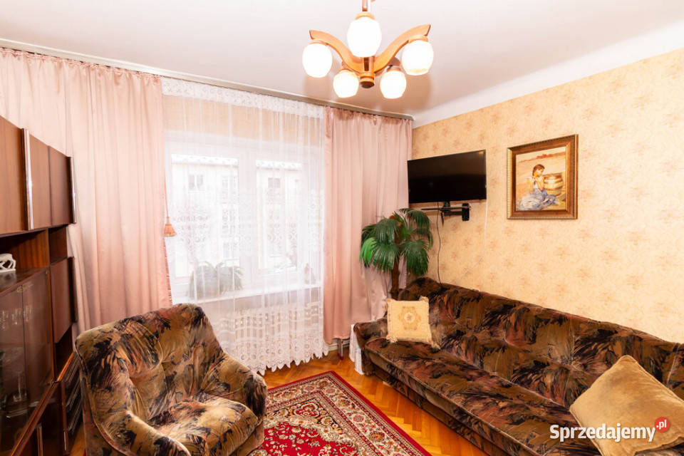 2 pokoje 1 piętro 465m2 Sienkiewicza Sprzedaż Ostrowiec Świętokrzyski sprzedam