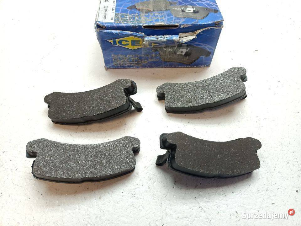 KLOCKI HAMULCOWE TYŁ TOYOTA CARINA 20 8792 PU99 osobowe Skarżysko-Kamienna