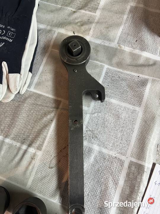 klucze narzędzia Niechobrz