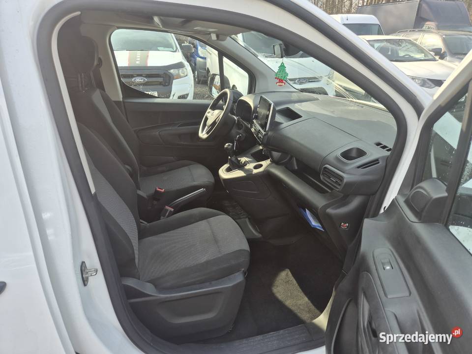 2020 Opel Combo 135 15d 76 Zadbany Bezwypadek Napęd przednia oś