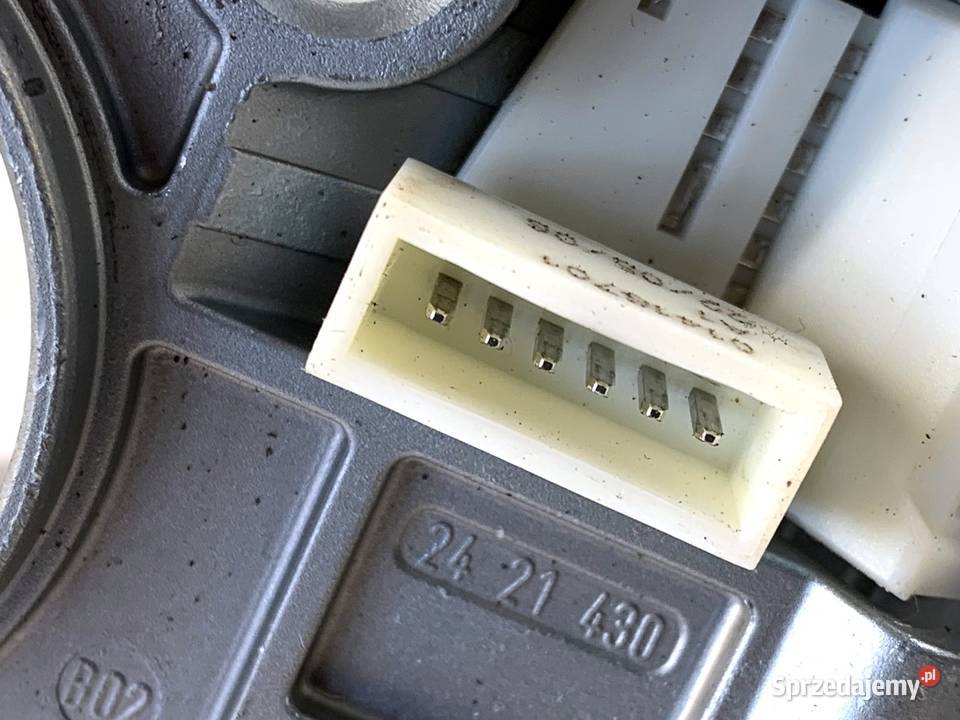 STACYJKA OPEL ZAFIRA B 2421430 18 140 0519 sprzedam