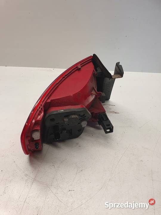 LAMPA PRAWY TYŁ W BŁOTNIK AUDI A4 B8 8K5945096D śląskie Przystajń