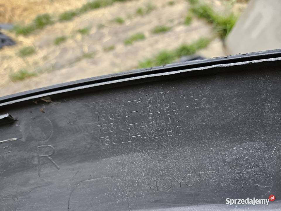 TOYOTA RAV4 II LISTWA BŁOTNIKA PRAWA PRZÓD PRAWY wielkopolskie Międzychód