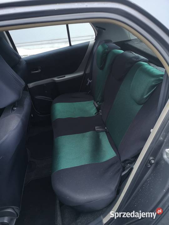 Toyota Yaris 13 z automatem zadbany serwisowany szary Jaworzno sprzedam