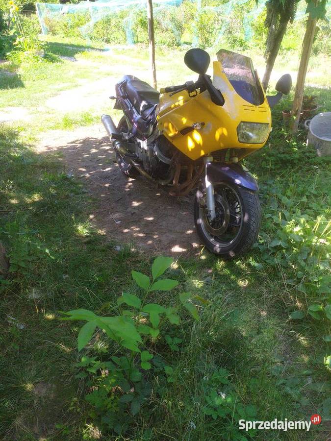 Suzuki GSXR 1100 Motocykle, skutery, quady Zaleszany sprzedam