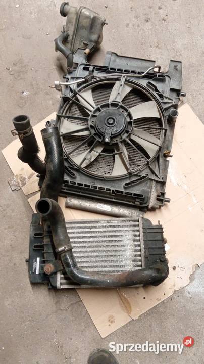 Toyota Yaris komplet chłodnic Sokołów Małopolski