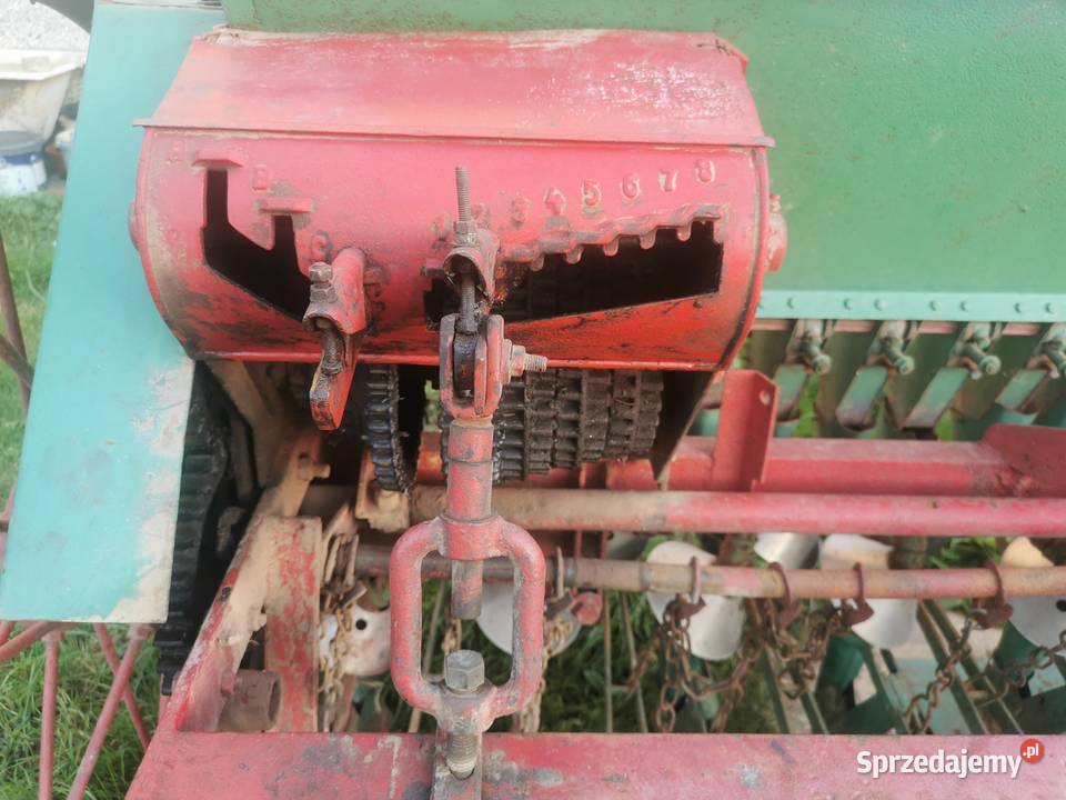 Siewnik zbożowy 19 lejkowy oryginalny Siewniki i sadzarki Zakrzówek