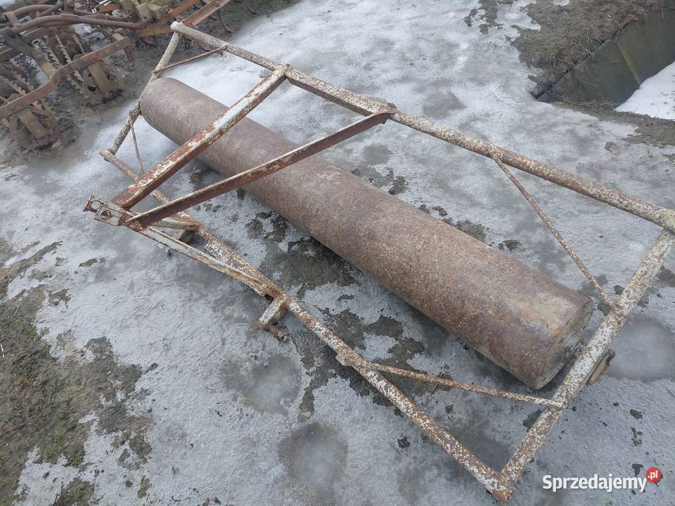 Walec do traktora Uszew