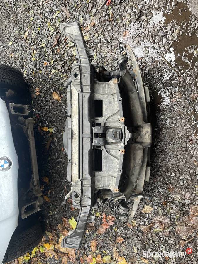 BMW 1 E81 E87 Pas przedni chłodnice 14153510 Szprotawa