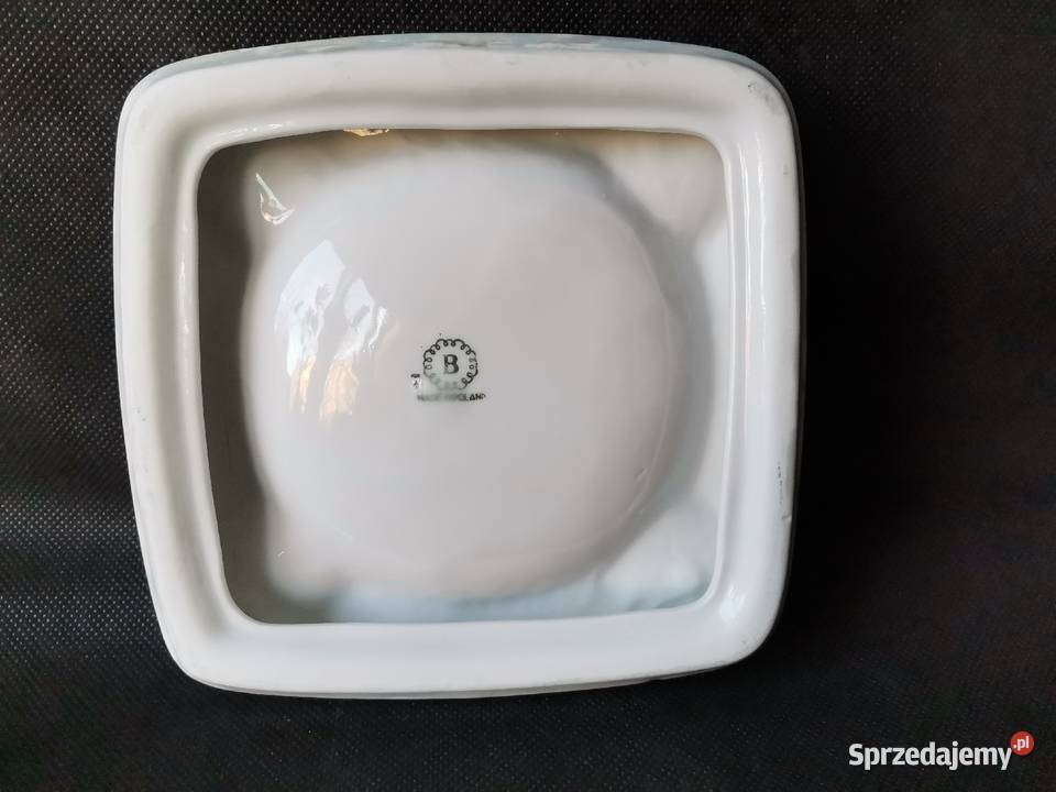 Stara nieużywana popielniczka porcelana Bogucice