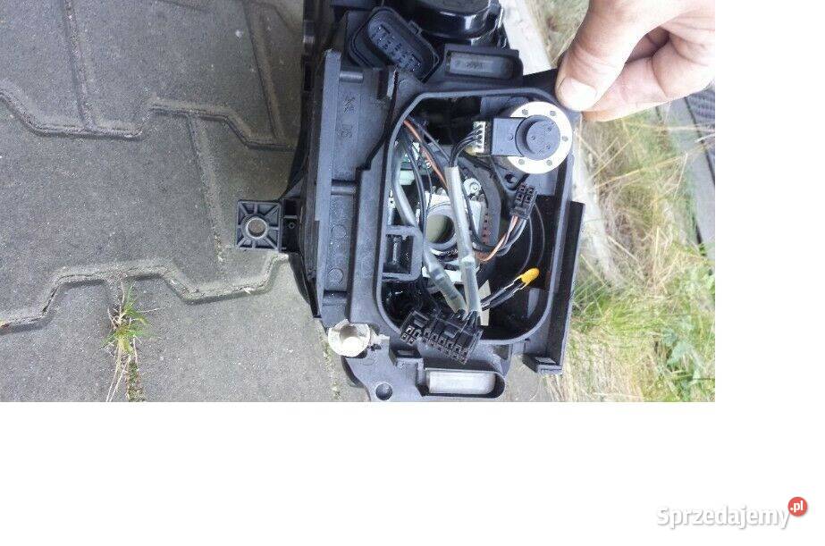 Passat B6 Reflektor Lampa Prawa przód PRAWY bi Części Kraków