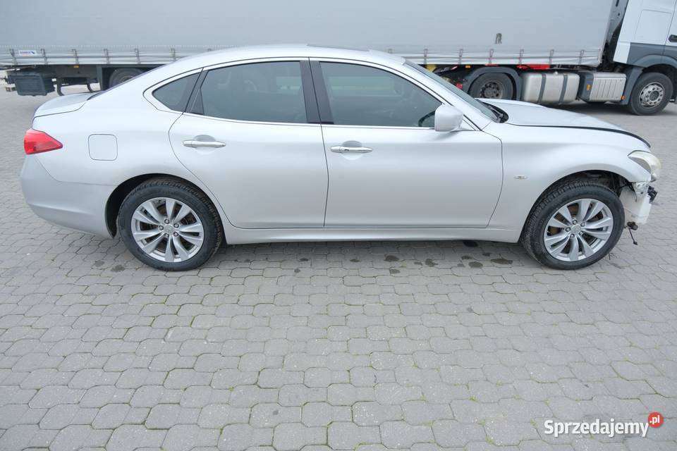 INFINITI M30D 2013 299300 ccm 238 sprzedam