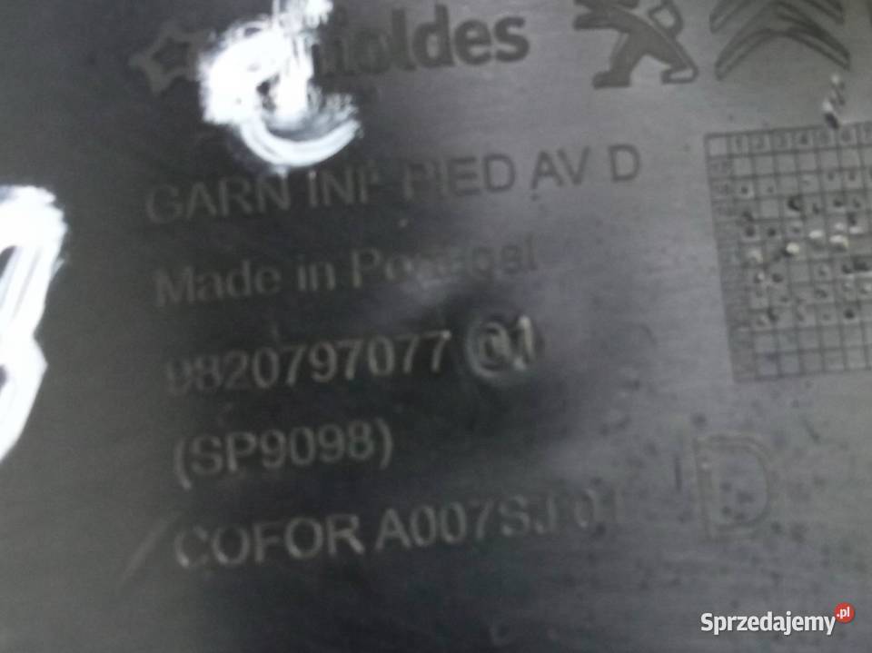 OSŁONA PROGU PRAWA LEWA KOMPLET Peugeot 2008 II