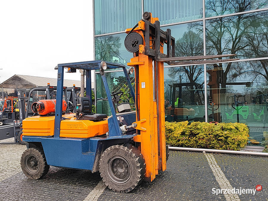 wózek widłowy Toyota 025FG40 LPG triplex 6 m 4