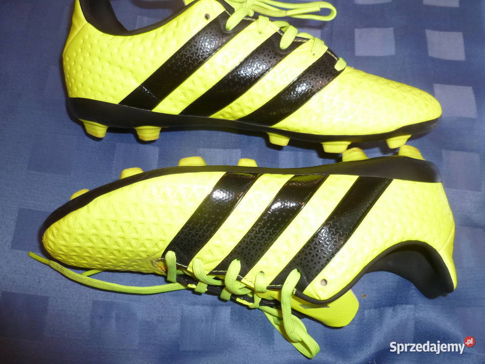Buty do piłki noznej korki sprzedam