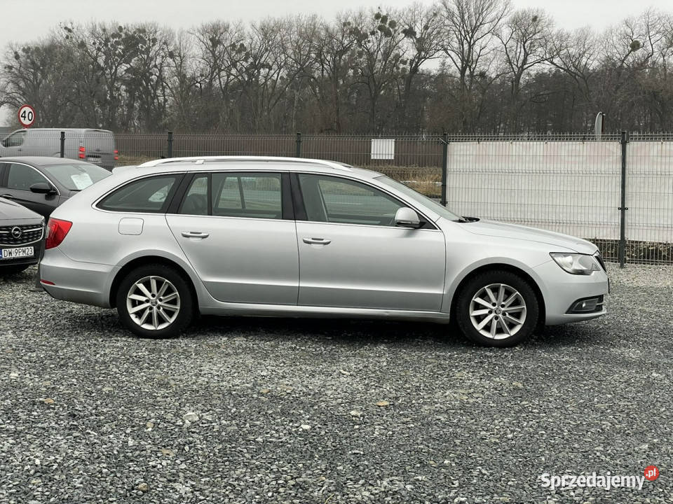 koda Superb 16 TDI 105 2014r panorama navi lift komputer pokładowy Wojkowice