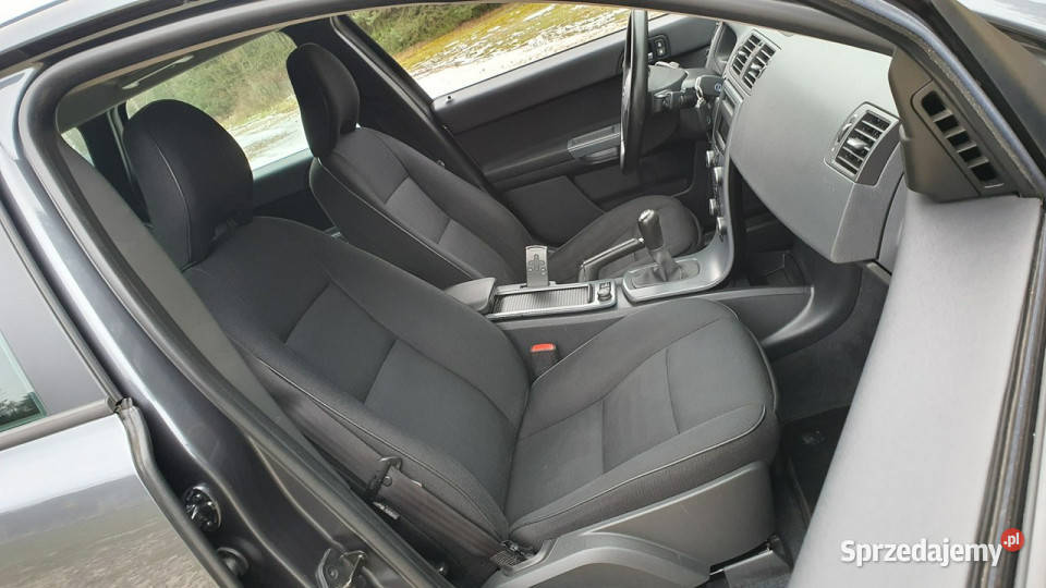 Volvo V50 16d 114 Xenon NAVI KeyLess Climatronic lakier metallic