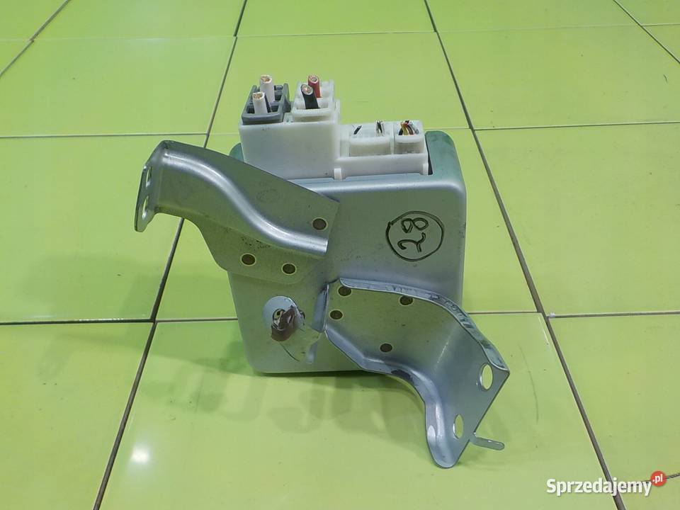 TOYOTA PRIUS II 15 VVTI 08r 5D modul sterownik osobowe Suków