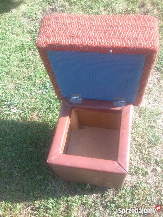 Stara pufa podnóżek PRL wielkopolskie Ostrów Wielkopolski