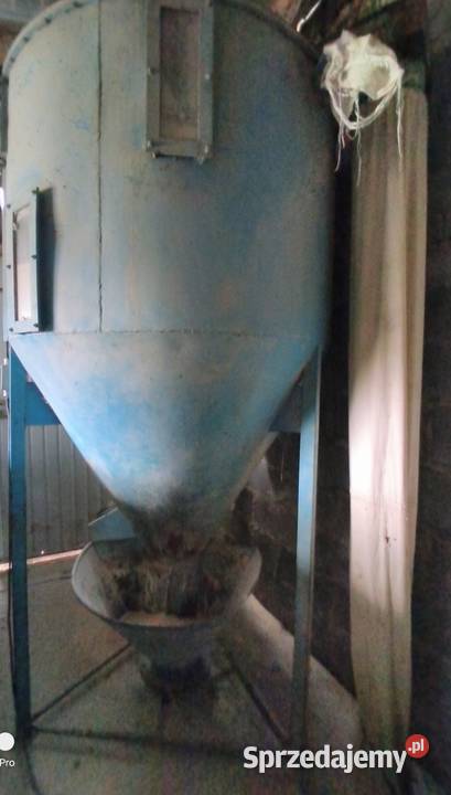 Mieszalnik 1200 śrutownik ssąco tłoczący 11KW Wąbrzeźno