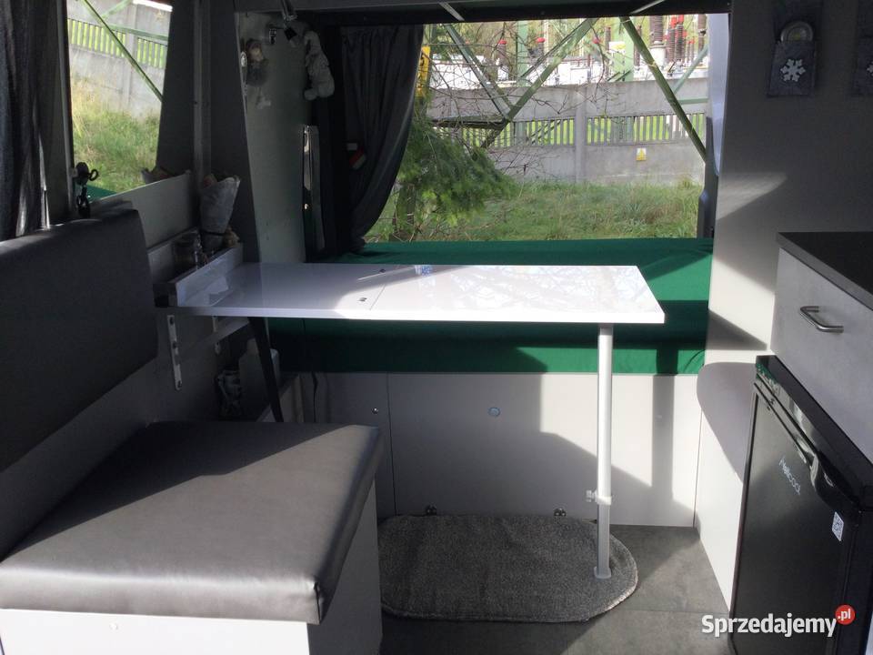 Kampervan VW Crafter sprzedam przyciemniane szyby śląskie