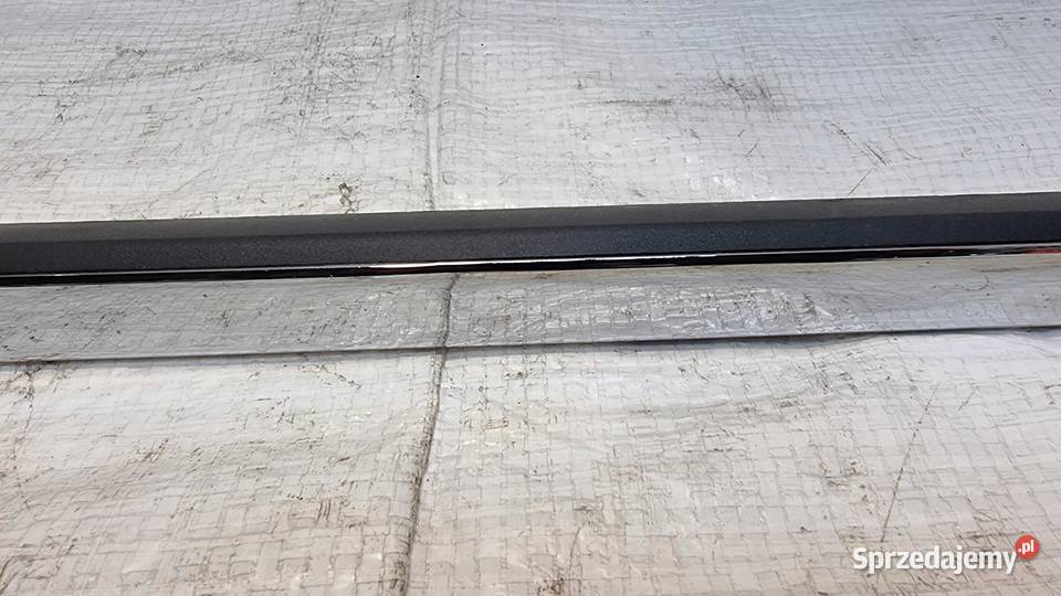 Volvo V90 II listwa drzwi prawy przód chrom