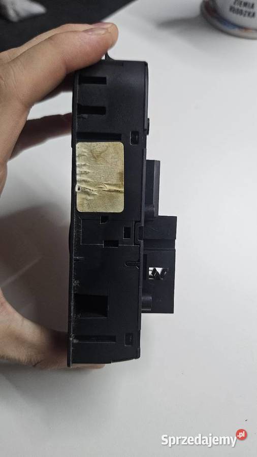 Panel sterowania szybami kierowcy Opel Astra H Poznań