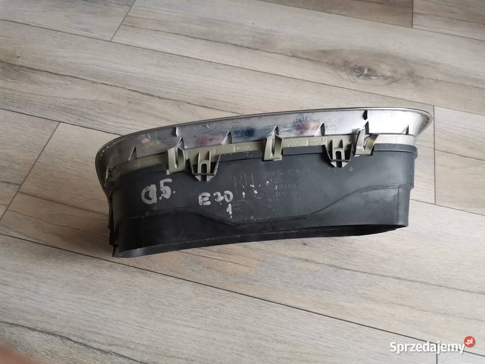 BMW X5 E70 X6 E71 PRAWA NERKA GRILL ATRAPA PRZÓD Karoseria Międzychód
