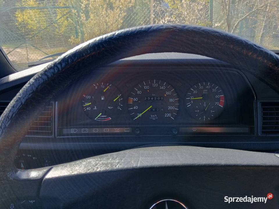 Mercedes 190 W 201 20 PB Super stan Felgi Rok produkcji 1988 Białystok