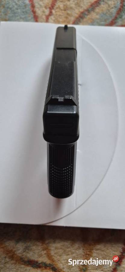 Pistolet hukowy glock