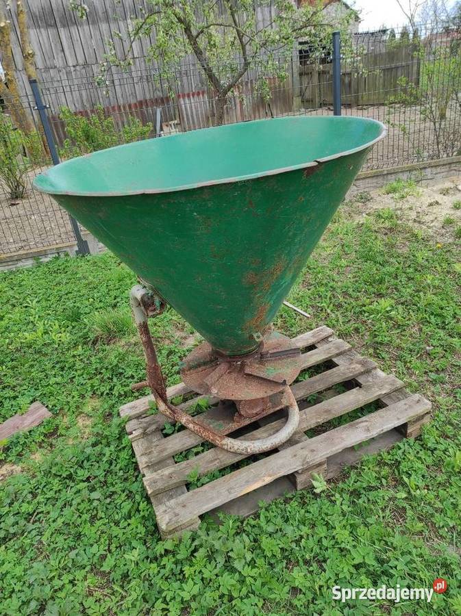 Rozsiewacza kos i lejek Siewniki i sadzarki Wielkie Oczy