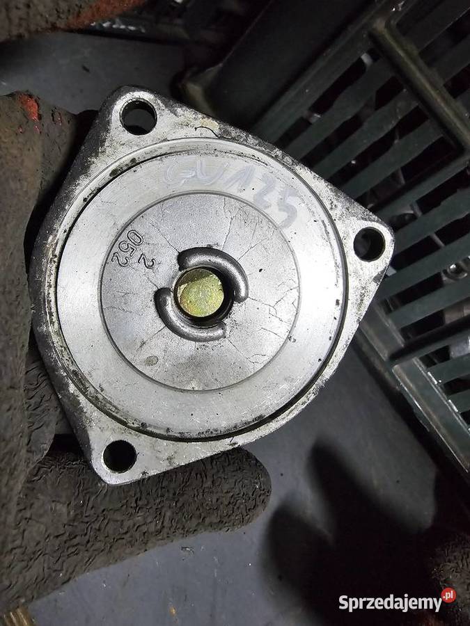 Hyosung GV 125 pokrywa miska Dolna osłona korek