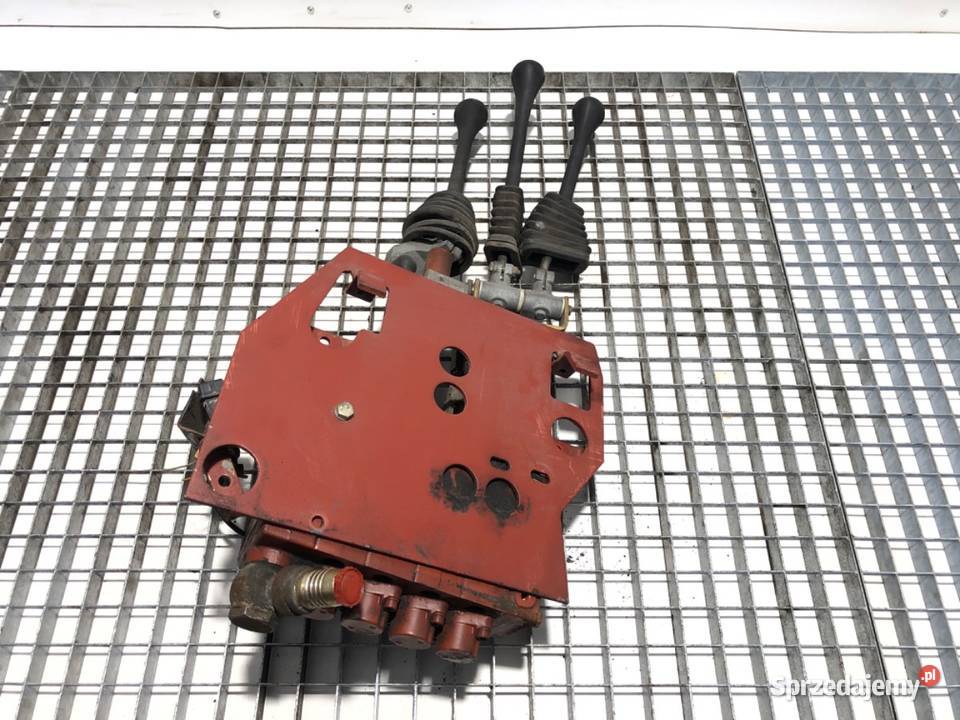 ROZDZIELACZ HYDRAULICZNY 1525503474