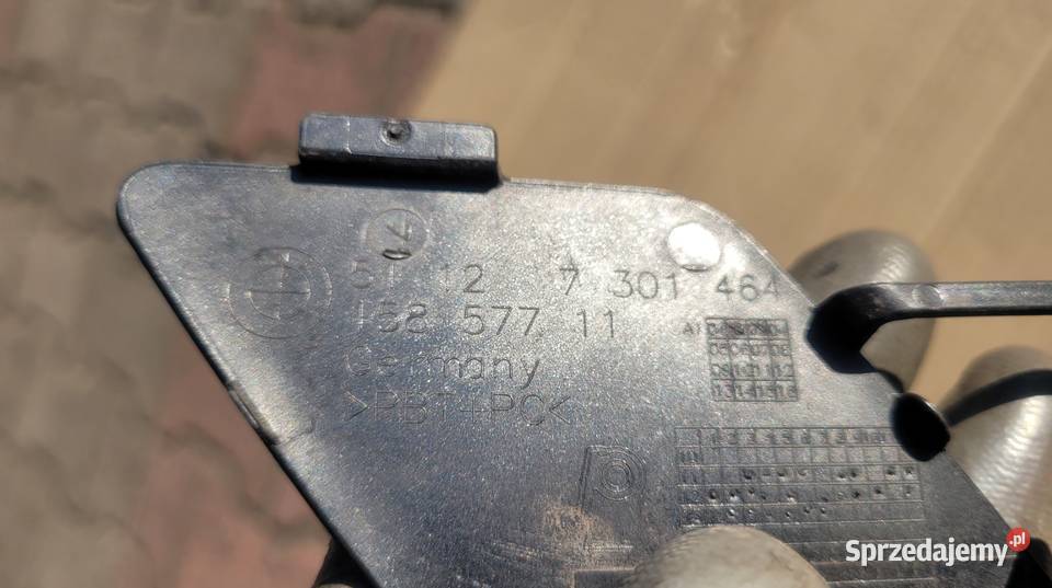 BMW F30 2011 ZAŚLEPKA HAKA ZDERZAKA TYŁ