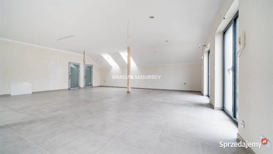 Lokal Kraków Skotnicka 100m2 od ulicy