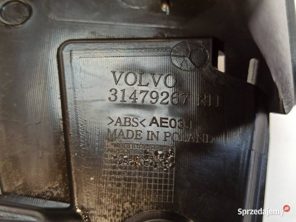 VOLVO V60 II OSŁONA ZAŚLEPKA PRAWY TYŁ 31479267 osobowe Podszybia dolnośląskie
