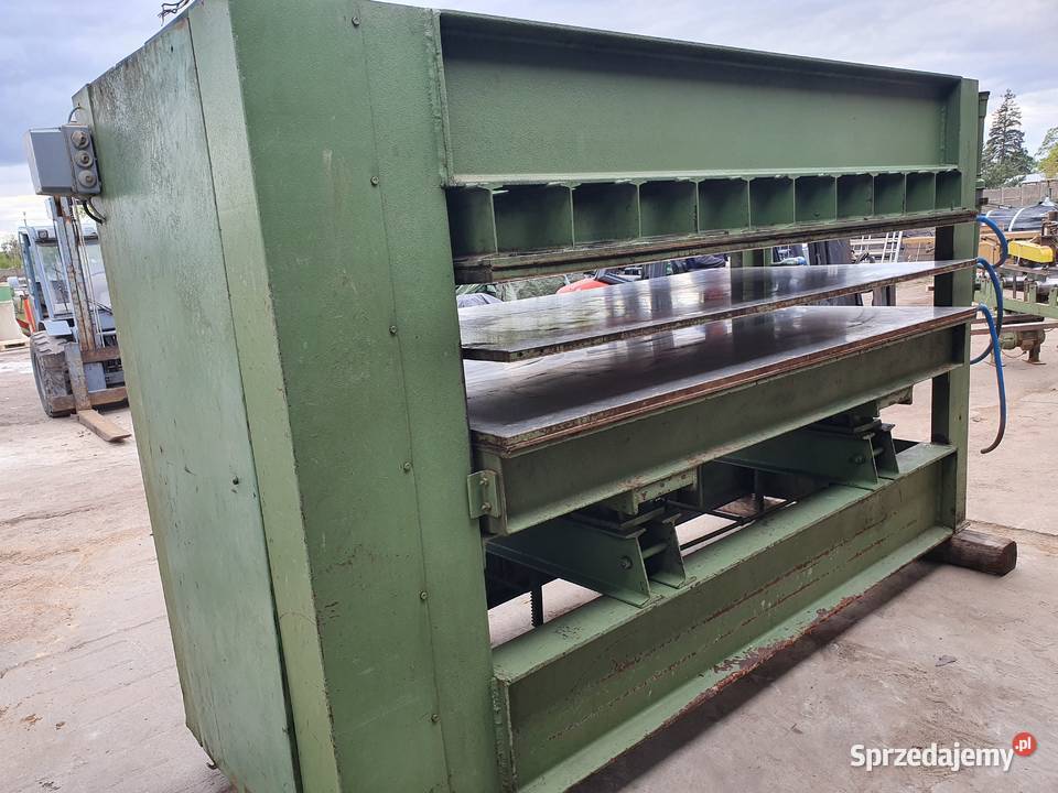 Prasa półkowa MIB stół 250x130 grzana wodą Karsin