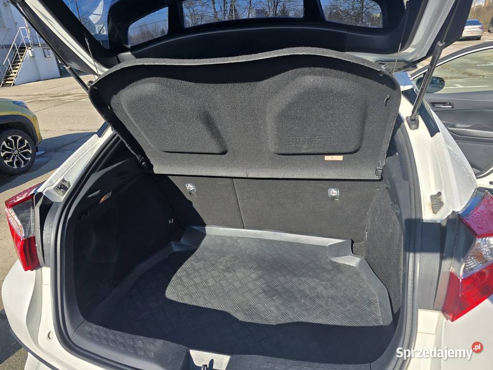 Toyota CHR 18 Hybrid Premium Wrocław