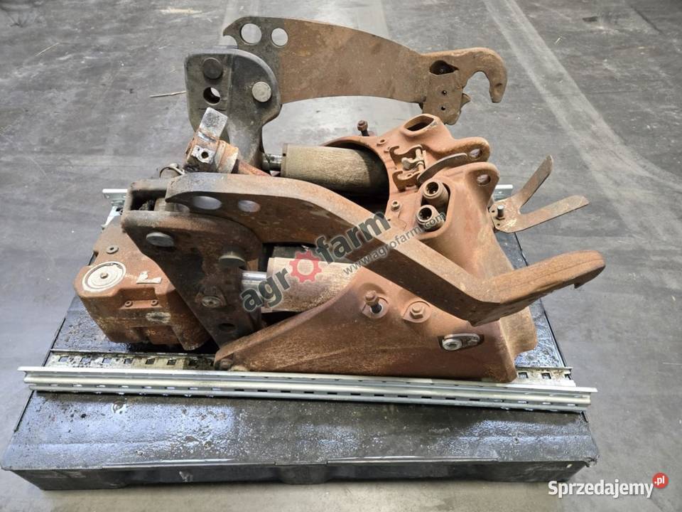 TUZ przedni podnośnik WOM VALTRA T234 Byków sprzedam