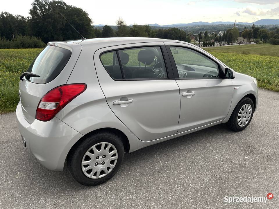 Hyundai i20 I 12 benzyna 2011 r Rok produkcji 2011 Siepraw