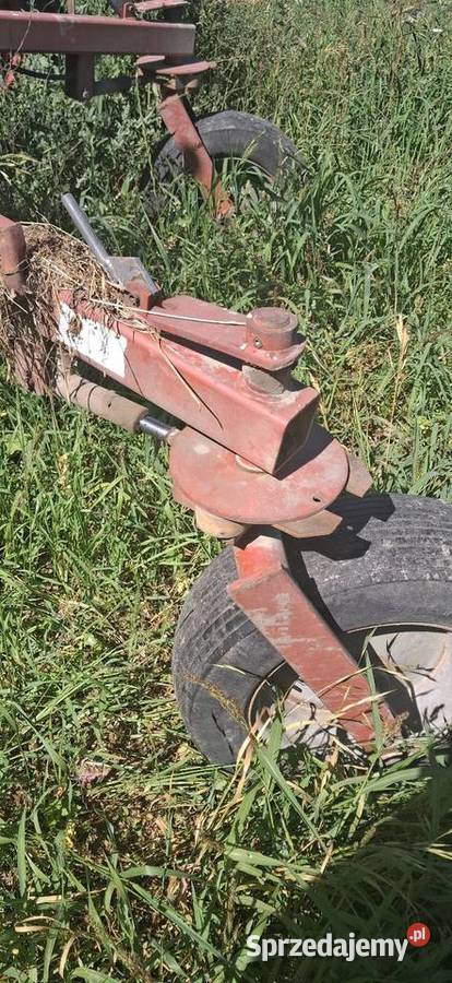 Zgrabiarka dwukaruzelowa fella Książ Wielki