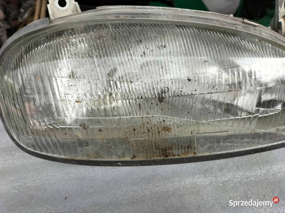 Mazda 121 LAMPA PRZÓD PRZEDNIA PRZWA lampy przednie Kamień-Kolonia sprzedam