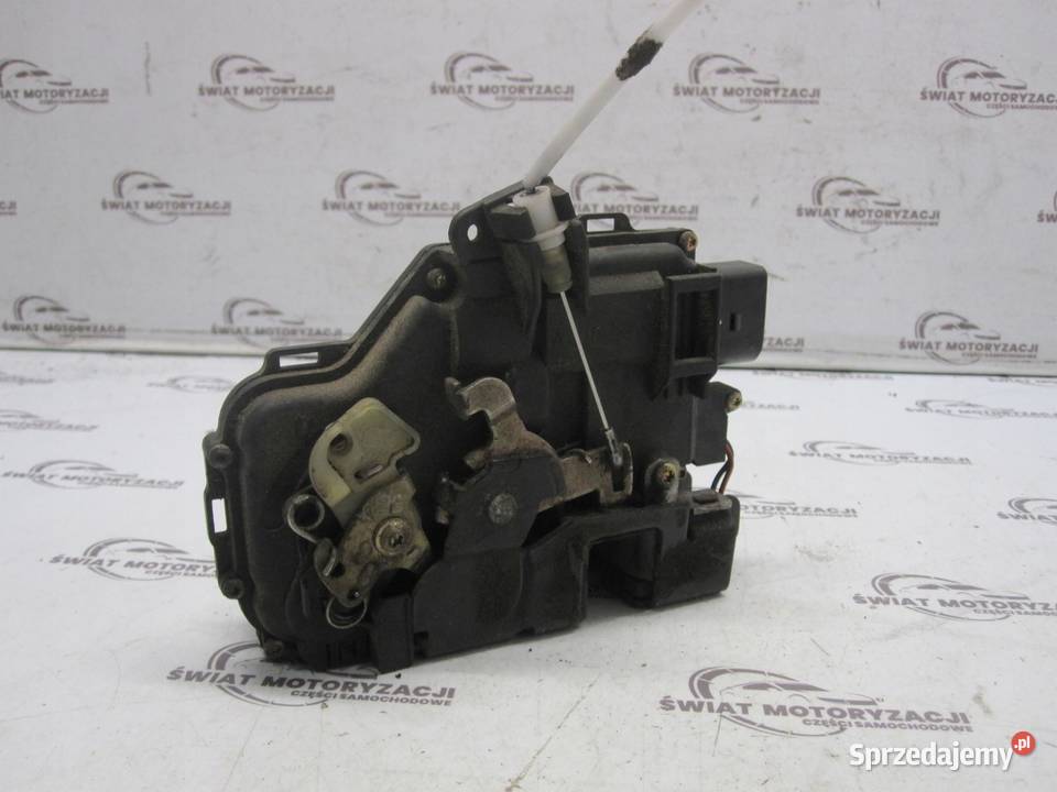 AUDI TT I 8N zamek lewy przód 8N2837015B